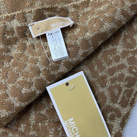 Michael Kors scarf - Picture 4 of 5